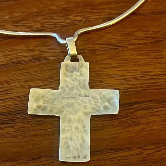 Vintage Jeep Collins Necklace with Cross and Heart Pendant - Picture 5 of 8